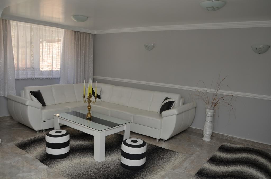 Apartments Royal Menex Požarevac 외부 사진