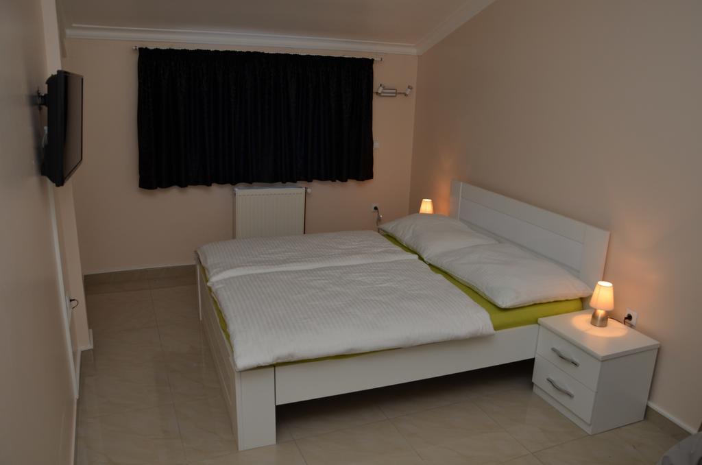 Apartments Royal Menex Požarevac 외부 사진